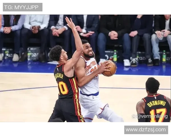 尼克斯与老鹰对决分析:战术解析与球员表现展望 尼克斯与老鹰对决分析:战术解析与球员表现展望